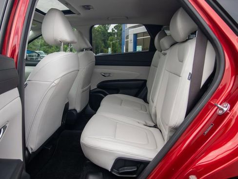 Used 2025 Hyundai Tucson SEL AWD/4WD image 9