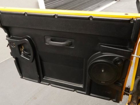 Used 1994 Land Rover Defender 90 image 23