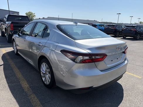 Used 2023 Toyota Camry LE FWD image 4