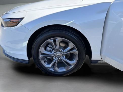 Used 2024 Honda Accord EX image 14