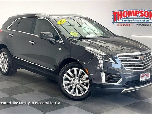 Used 2019 Cadillac XT5 Platinum AWD/4WD image 1