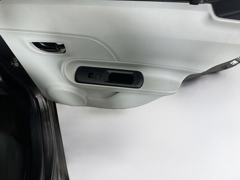 Used 2013 Toyota Prius C Three image 27