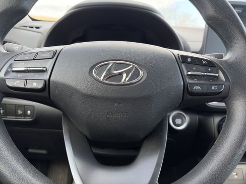 Used 2023 Hyundai Kona SEL image 10