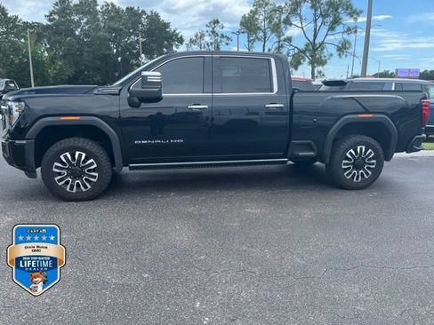 Used 2024 GMC Sierra 2500 Denali Ultimate AWD/4WD image 4