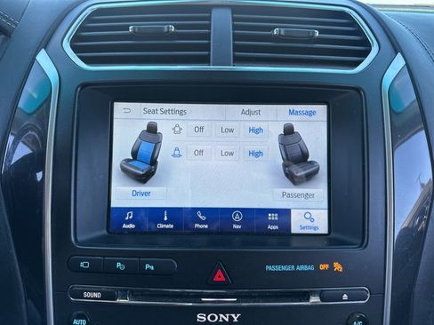 Used 2016 Ford Explorer Platinum image 48