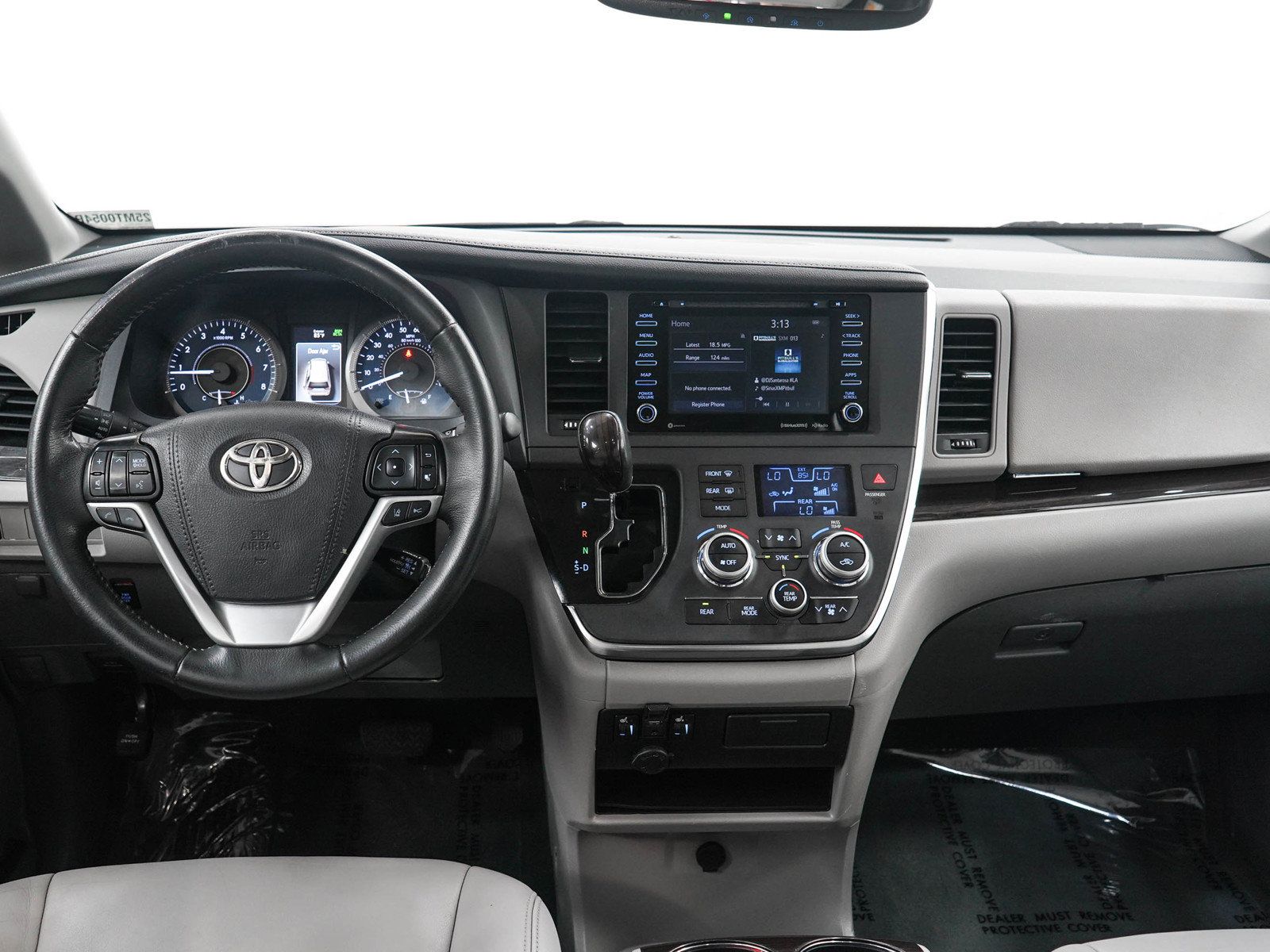 Used 2019 Toyota Sienna XLE FWD image 17