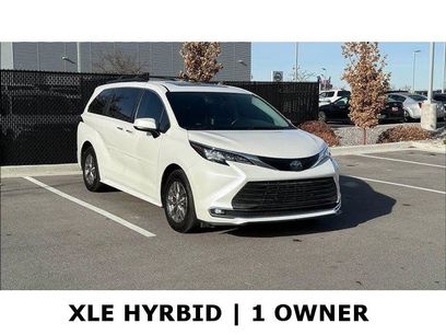 Used 2021 Toyota Sienna XLE