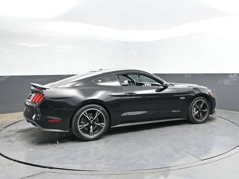 Used 2016 Ford Mustang GT Premium w/ Equipment Group 401A RWD image 2