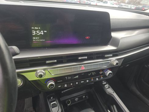 Used 2024 Kia Telluride S w/ S Sunroof Package image 15