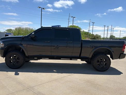 Used 2018 RAM 2500 Laramie w/ Sport Appearance Group AWD/4WD image 9