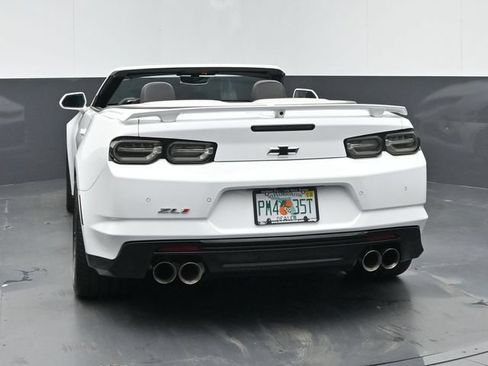 Used 2022 Chevrolet Camaro ZL1 RWD image 7