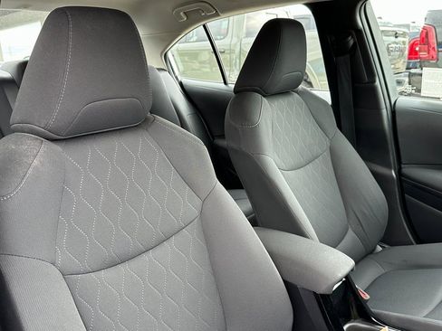 Used 2022 Toyota Corolla LE image 15
