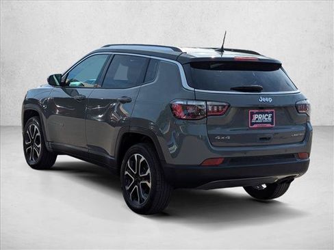 Used 2022 Jeep Compass Limited AWD/4WD image 8