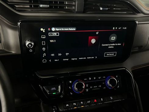 Used 2025 GMC Sierra 1500 AT4 image 32