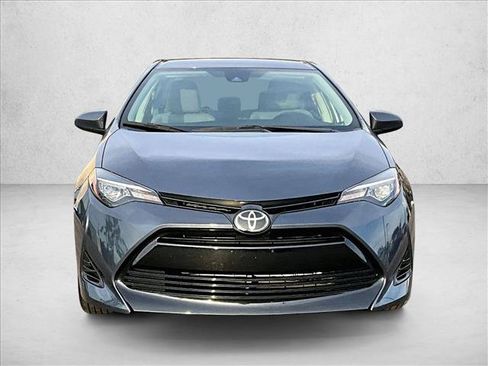 Used 2019 Toyota Corolla L FWD image 3