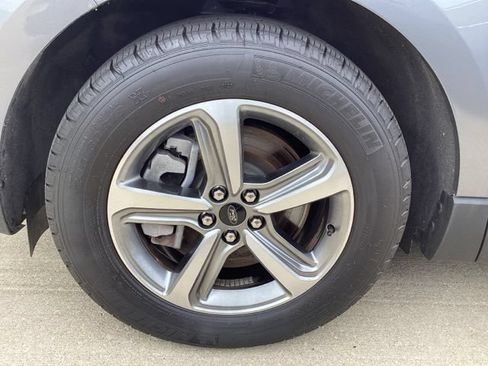 Used 2024 Ford Edge SEL w/ Convenience Package AWD/4WD image 5
