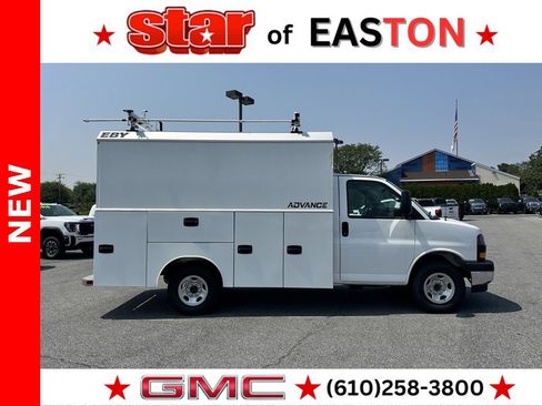 New 2025 GMC Savana 3500 w/ Power Convenience Package image 3