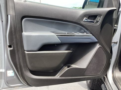 Used 2018 Chevrolet Colorado Z71 AWD/4WD image 31