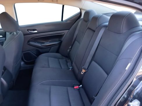 Used 2022 Nissan Altima 2.5 SV FWD image 22
