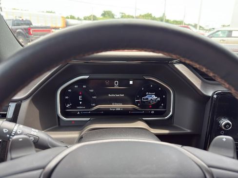 Used 2023 GMC Sierra 1500 AT4 w/ AT4 Preferred Package image 18