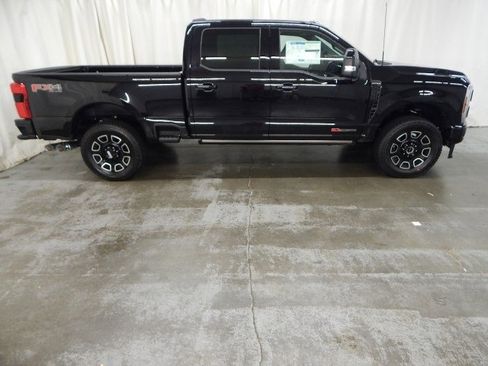 New 2025 Ford F250 Platinum image 2