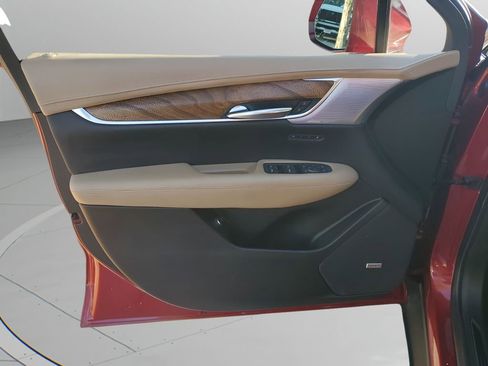 Used 2020 Cadillac XT5 Premium Luxury w/ Platinum Package image 43