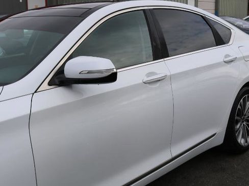 Used 2016 Hyundai Genesis 3.8 w/ Option Group 02 image 3