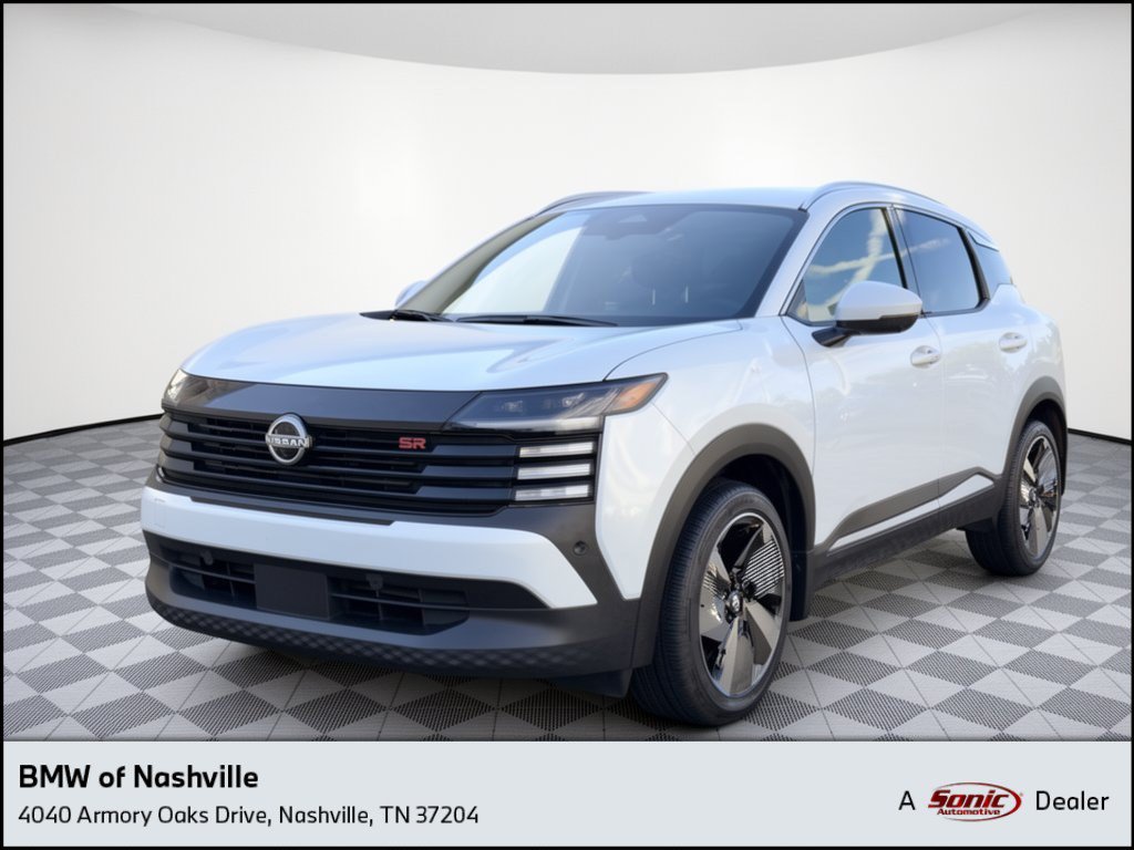 Used 2025 Nissan Kicks SR w/ SR Premium Package FWD image 1