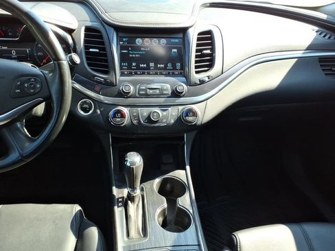 Used 2020 Chevrolet Impala LT w/ LT Convenience Package FWD image 14