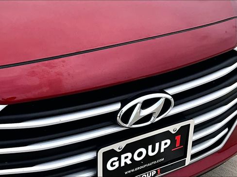 Used 2018 Hyundai Elantra SEL w/ Cargo Package image 28