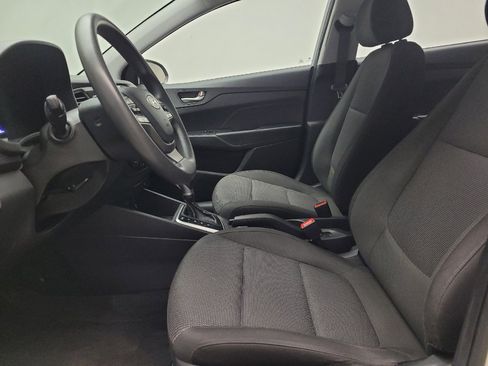 Used 2022 Hyundai Accent SE FWD image 17