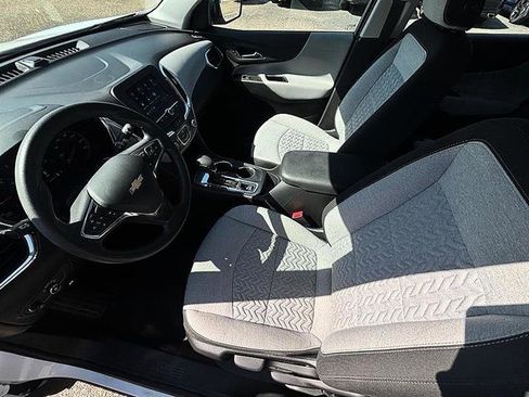 Used 2023 Chevrolet Equinox LS FWD image 25