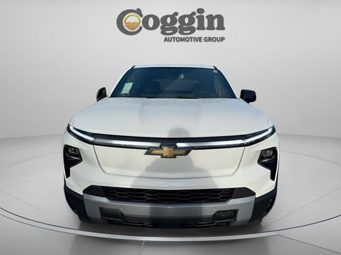 New 2026 Chevrolet Silverado EV LT image 6