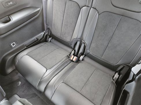 New 2025 Jeep Grand Cherokee L Altitude image 30