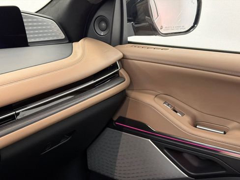 Used 2025 Lincoln Navigator L Black Label image 39