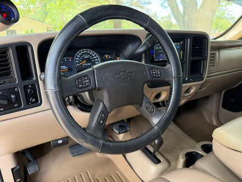 Used 2007 Chevrolet Silverado 3500 LT w/ Heavy-Duty Power Package AWD/4WD image 8