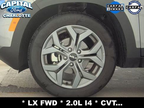 Used 2026 Kia Seltos LX FWD image 9