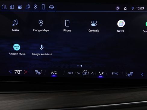 Used 2025 Chevrolet Suburban Z71 w/ Comfort Package image 31