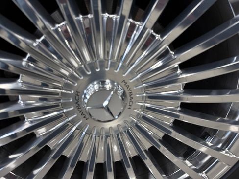 Used 2020 Mercedes-Benz GLS 450 4MATIC image 30