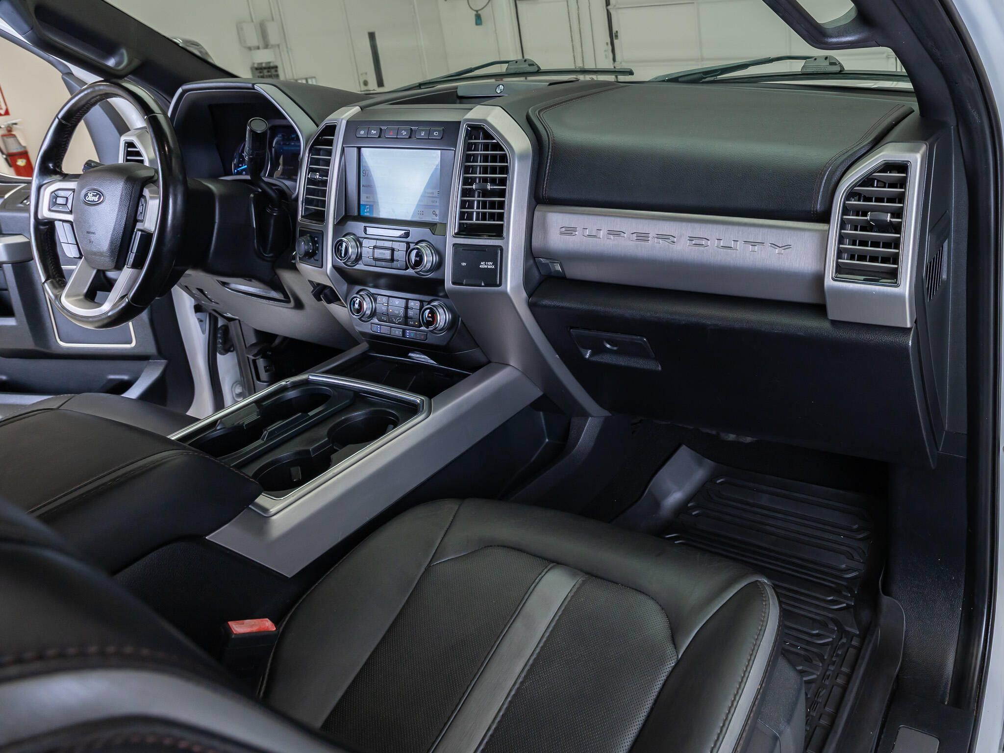 Used 2019 Ford F250 Platinum w/ Platinum Ultimate Package AWD/4WD image 15