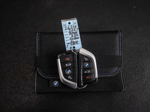 Used 2023 BMW 330i Sedan w/ M Sport Package RWD image 41