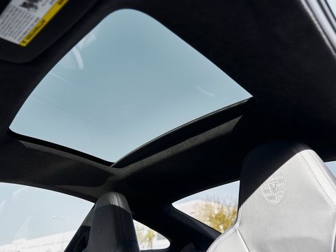 Used 2024 Porsche 911 Turbo image 44