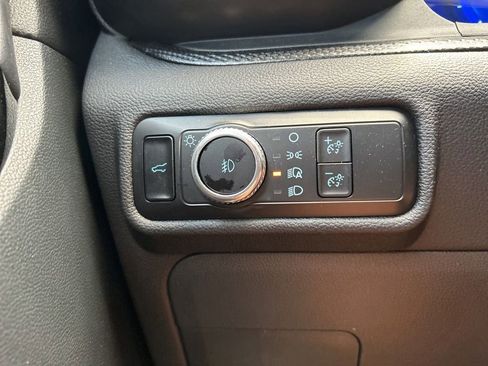 Used 2023 Ford Explorer ST image 24