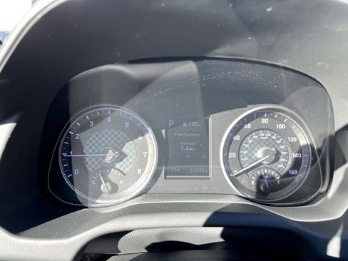 Used 2020 Hyundai Elantra SEL image 14