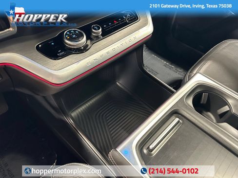 Used 2025 Ford Expedition Platinum AWD/4WD image 39
