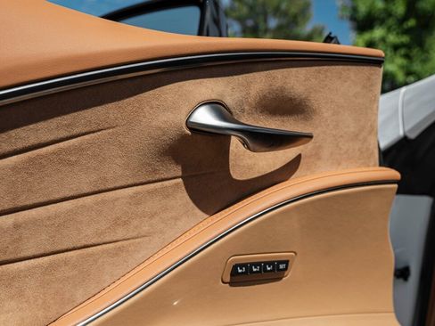 Used 2018 Lexus LC 500 Coupe RWD image 27
