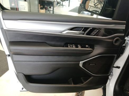 New 2026 Jeep Grand Wagoneer 4WD image 11