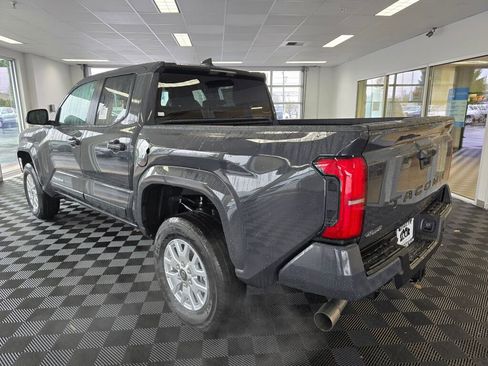 New 2025 Toyota Tacoma SR5 image 5