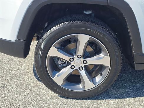 New 2026 Jeep Grand Cherokee Limited image 8