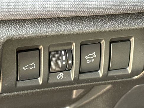 Used 2025 Subaru Outback Premium image 23